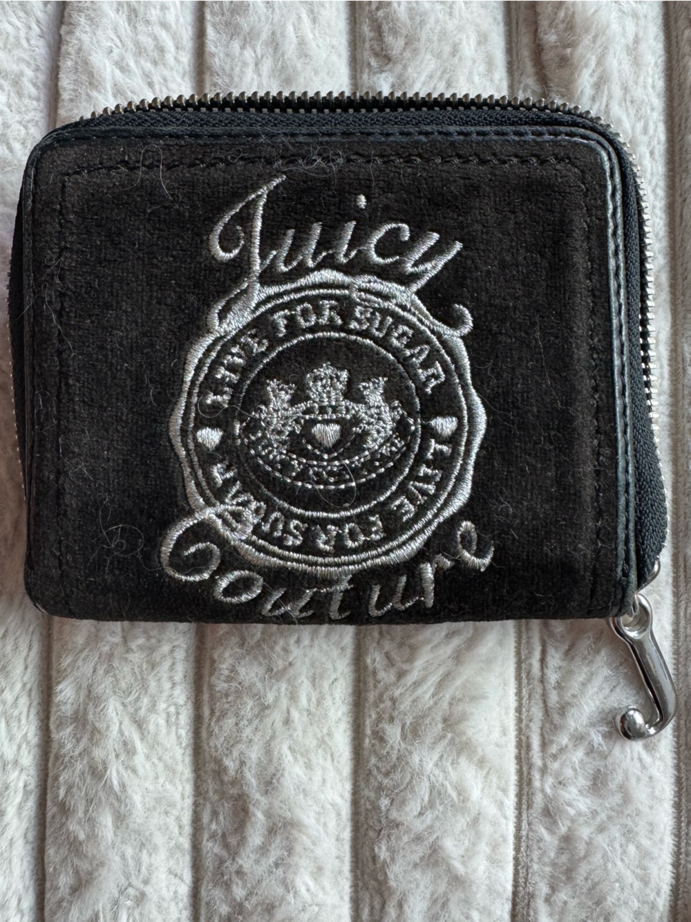 Juicy Couture Black Velour Crest Zip Around Wallet Live For Sugar Silver J Pulls